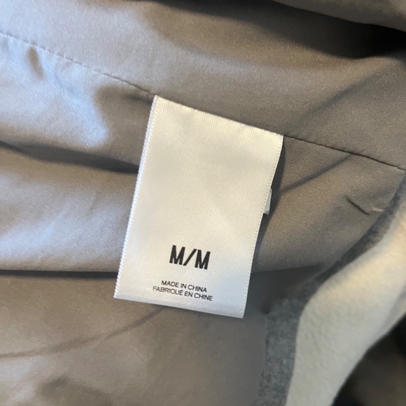 Women's Tailored Light Grey Blazer [Medium] - Picture 5 of 6